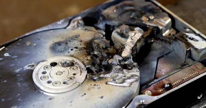 Hosted IT vs Onsite IT: Which Is Right For Your Organisation? Hosted IT vs Onsite IT: Which Is Right For Your Organisation?